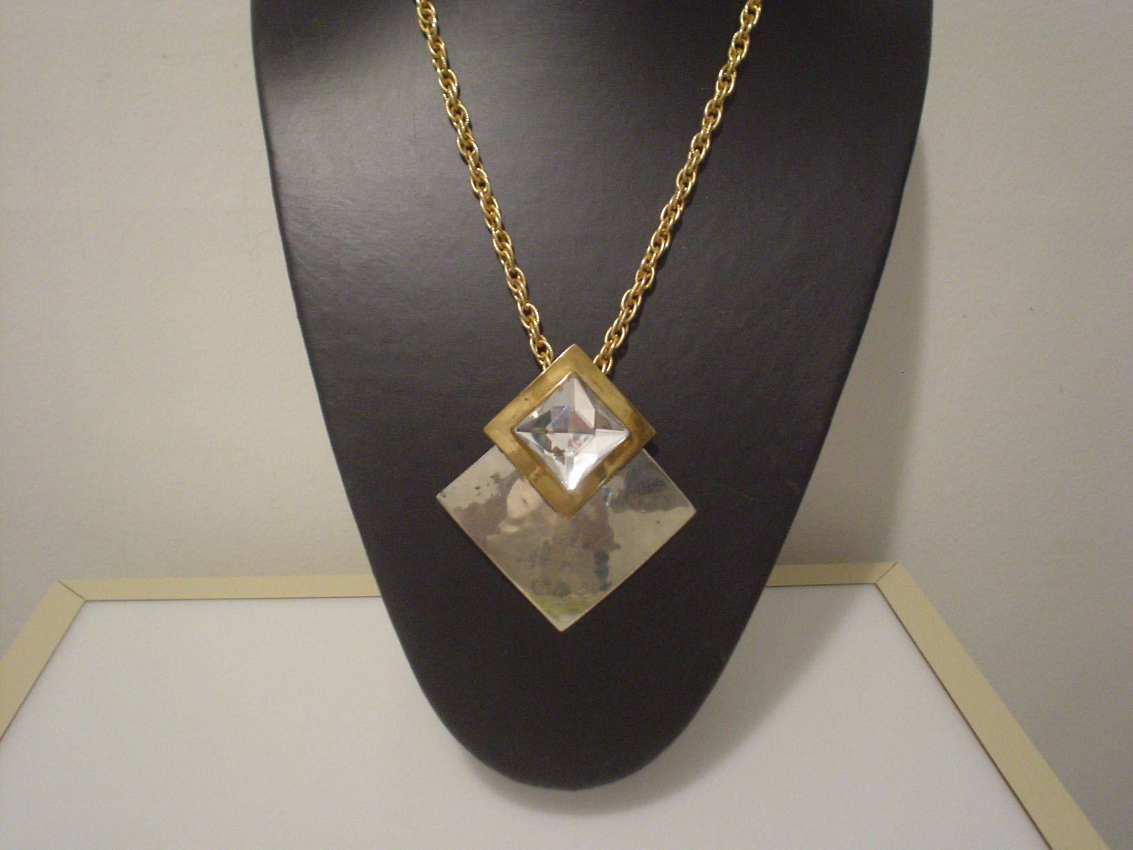Diza'n necklace